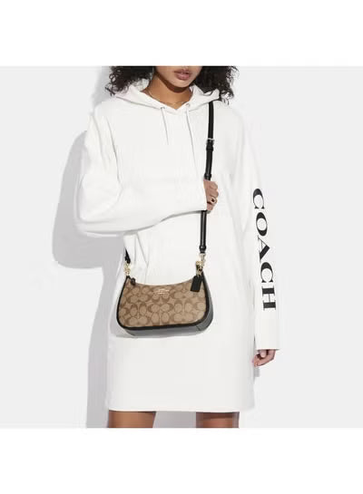 Coach Teri Shoulder Bag in Signature Canvas – Shoulder & Crossbody Bag #45