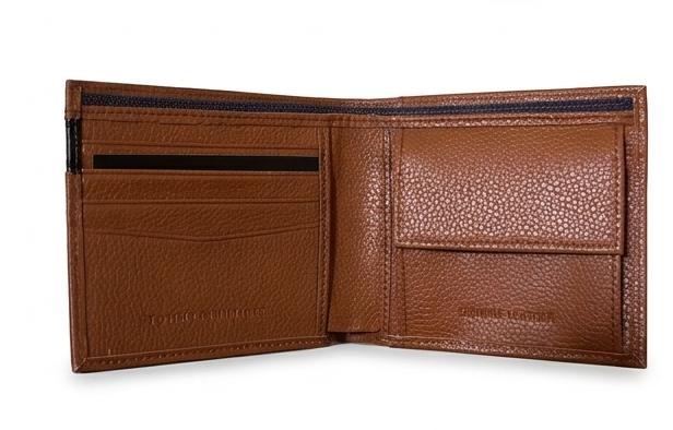 Tommy Hilfiger Men's Grained Leather Wallet - Brown & Black #69