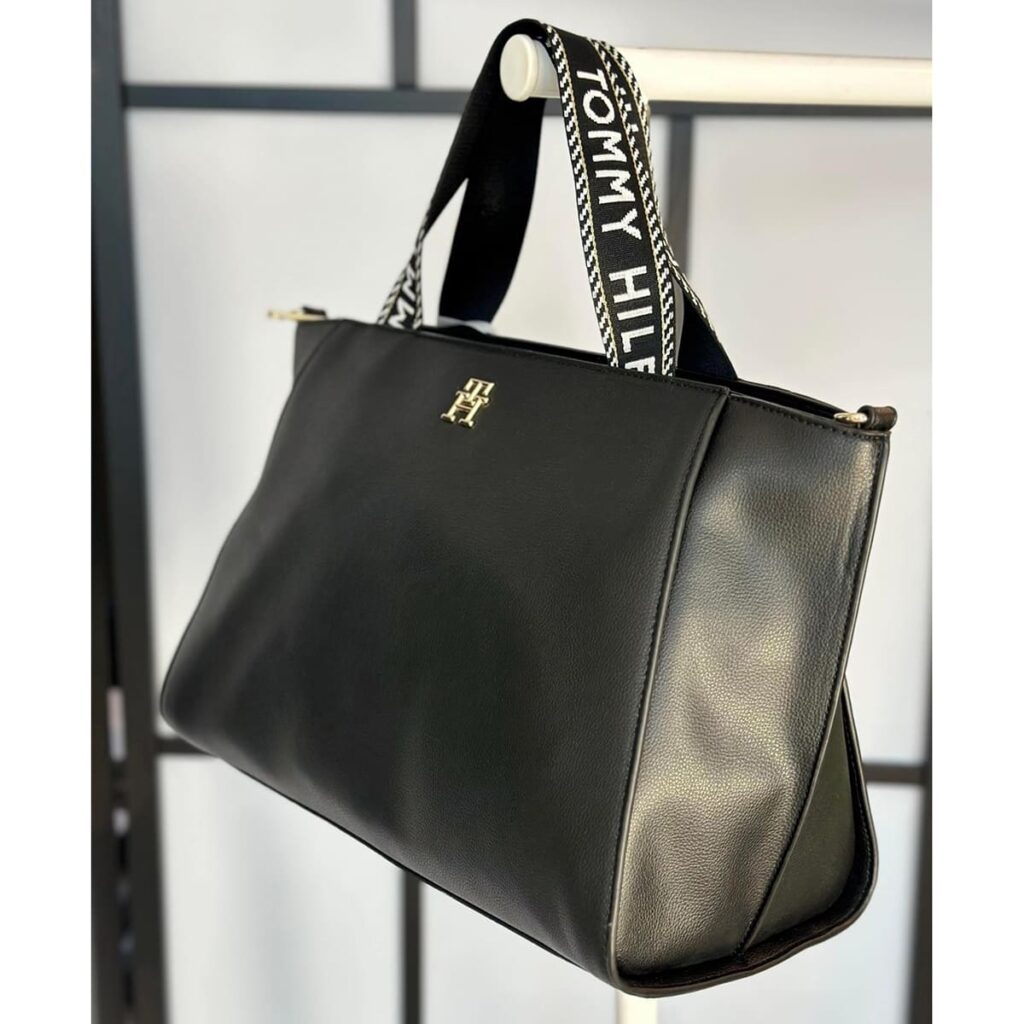 Tommy Hilfiger Women’s Handbag AW0AW14469 BDS – Black Leather Elegant Everyday Tote Bag#64