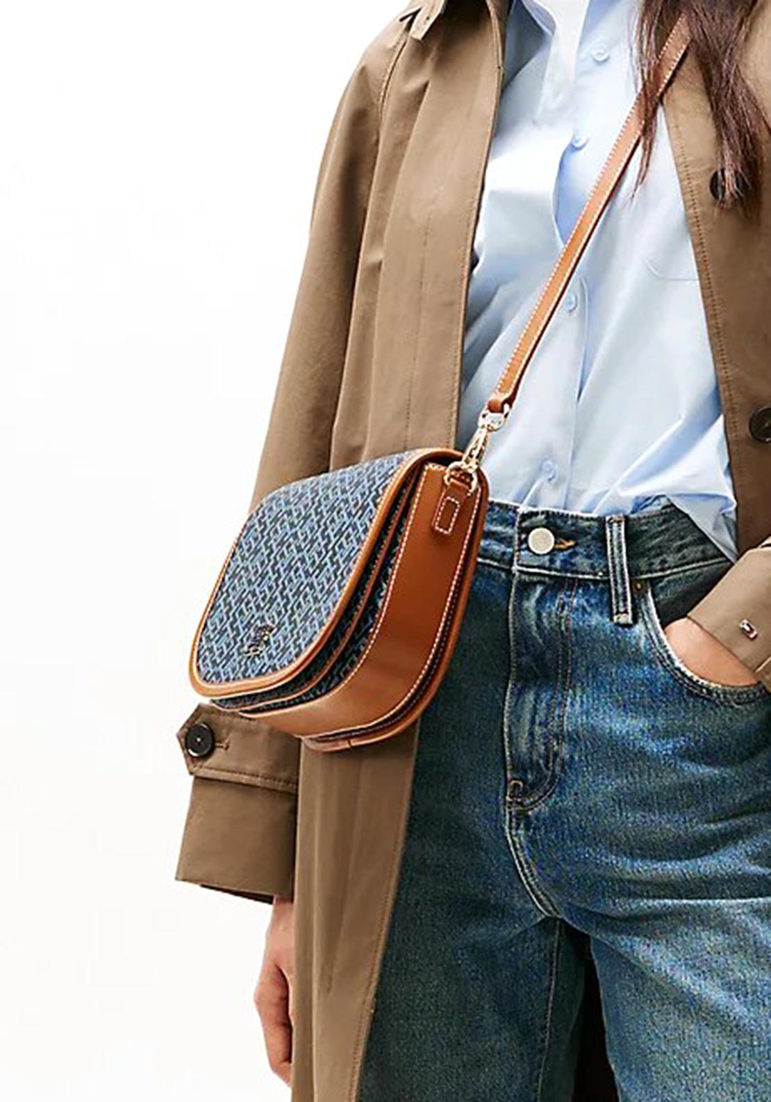Tommy Hilfiger Monogram Saddle Crossbody Bag – Navy & Cognac Jacquard Classic Design#63