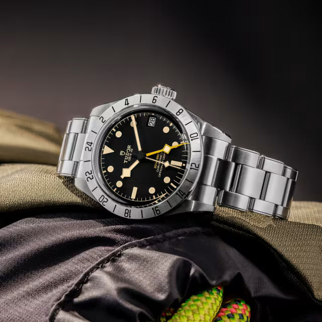 TUDOR Geneve Black Dial Stainless Steel GMT Chronometer Watch – 200m Water Resistance