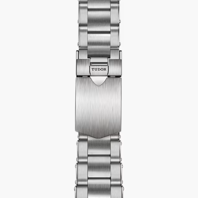 TUDOR Black Bay GMT Stainless Steel Watch – 41mm Black Domed Dial – Manufacture Calibre MT5652 – Rivet Bracelet
