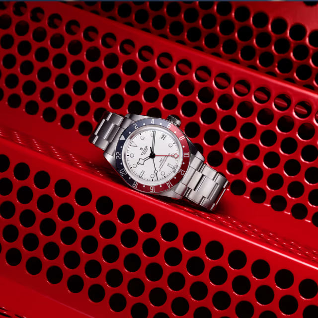 TUDOR Geneve Silver Dial Stainless Steel GMT Chronometer Watch – 200m Water Resistance