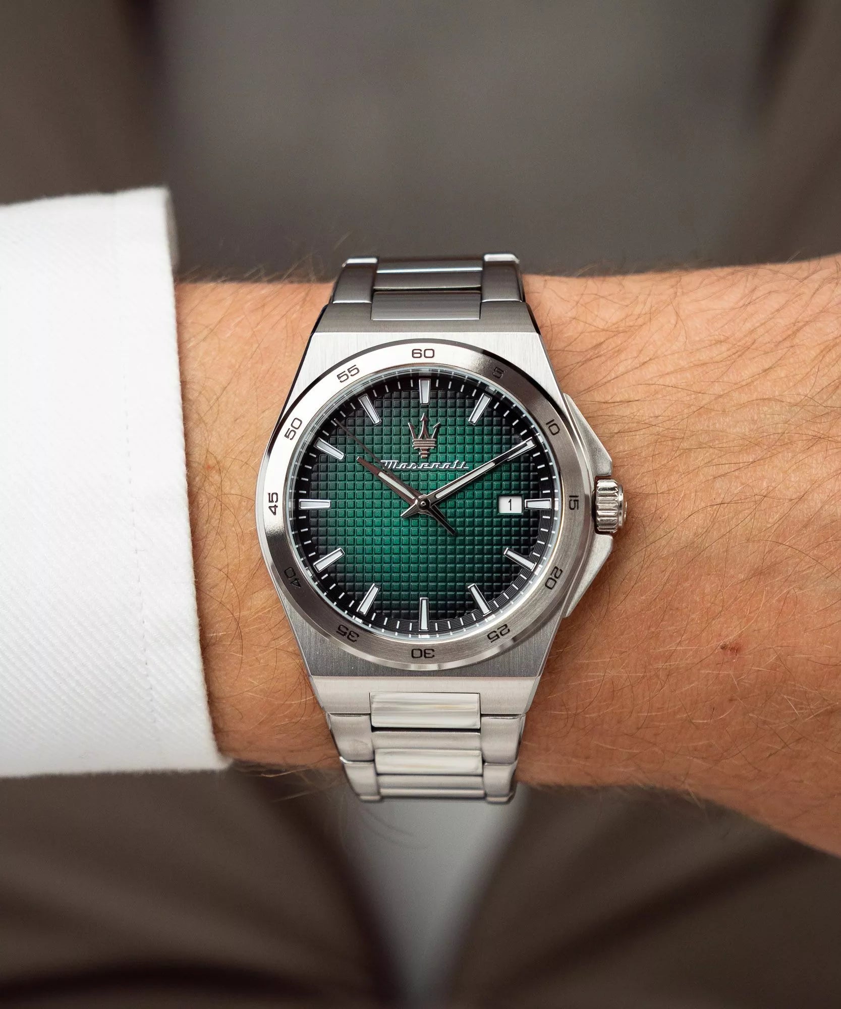 Maserati Velocità Slim Green Dial Stainless Steel Men's Watch R8853153003